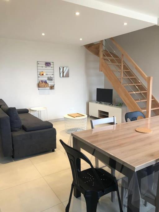 Le Logis Du Chesnot Apartment Saint-Quentin-sur-le-Homme Exterior photo